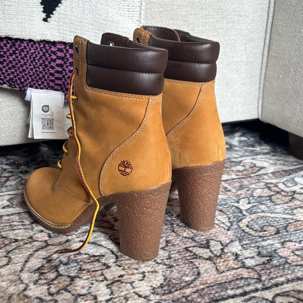 Timberland Women's Brown Lace-Up Boots - Picture 2 of 7